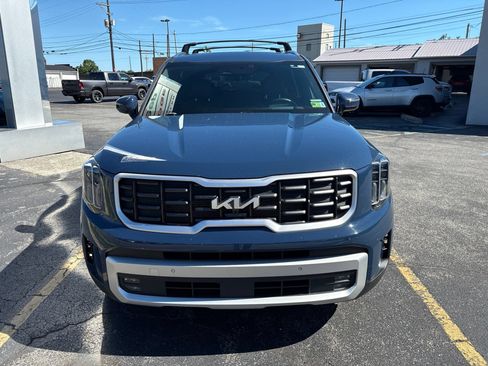 Used 2024 Kia Telluride SX Prestige w/ Towing Package AWD/4WD image 5