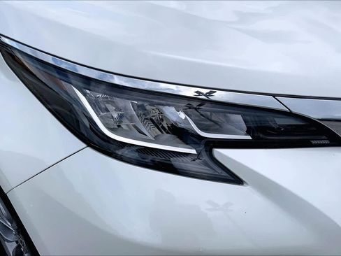 Used 2021 Toyota Sienna XLE FWD image 27