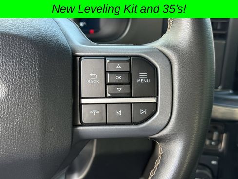 Used 2025 Ford F250 Lariat w/ Black Appearance Package AWD/4WD image 36