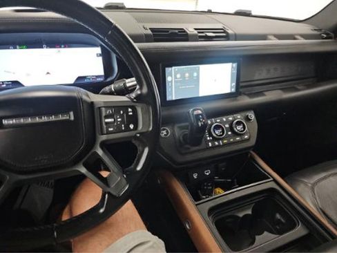 Used 2021 Land Rover Defender 110 X AWD/4WD image 6