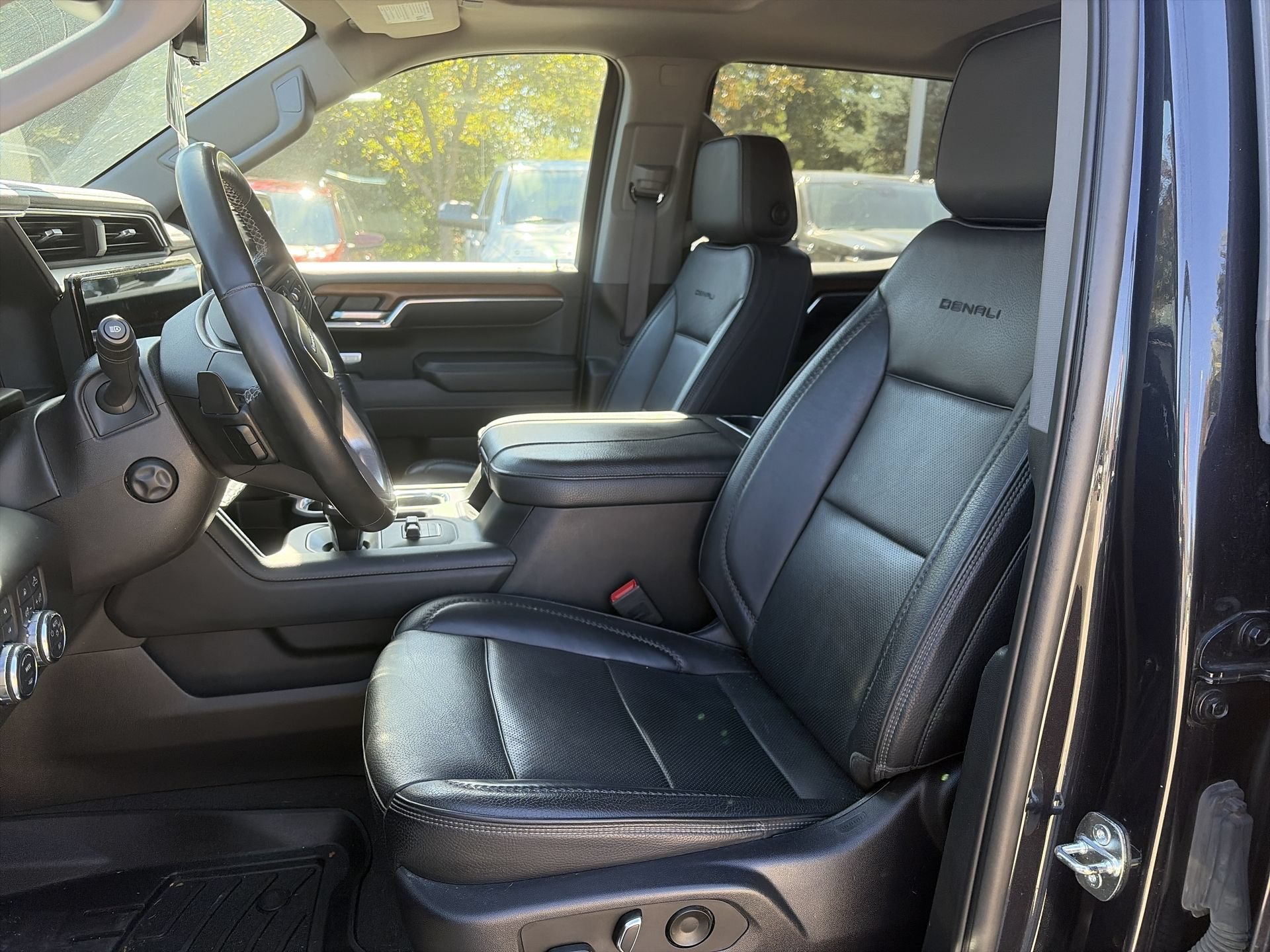 Used 2023 GMC Sierra 1500 Denali w/ Denali Reserve Package AWD/4WD image 21