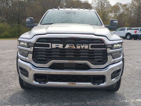 New 2026 RAM 5500 Tradesman image 7