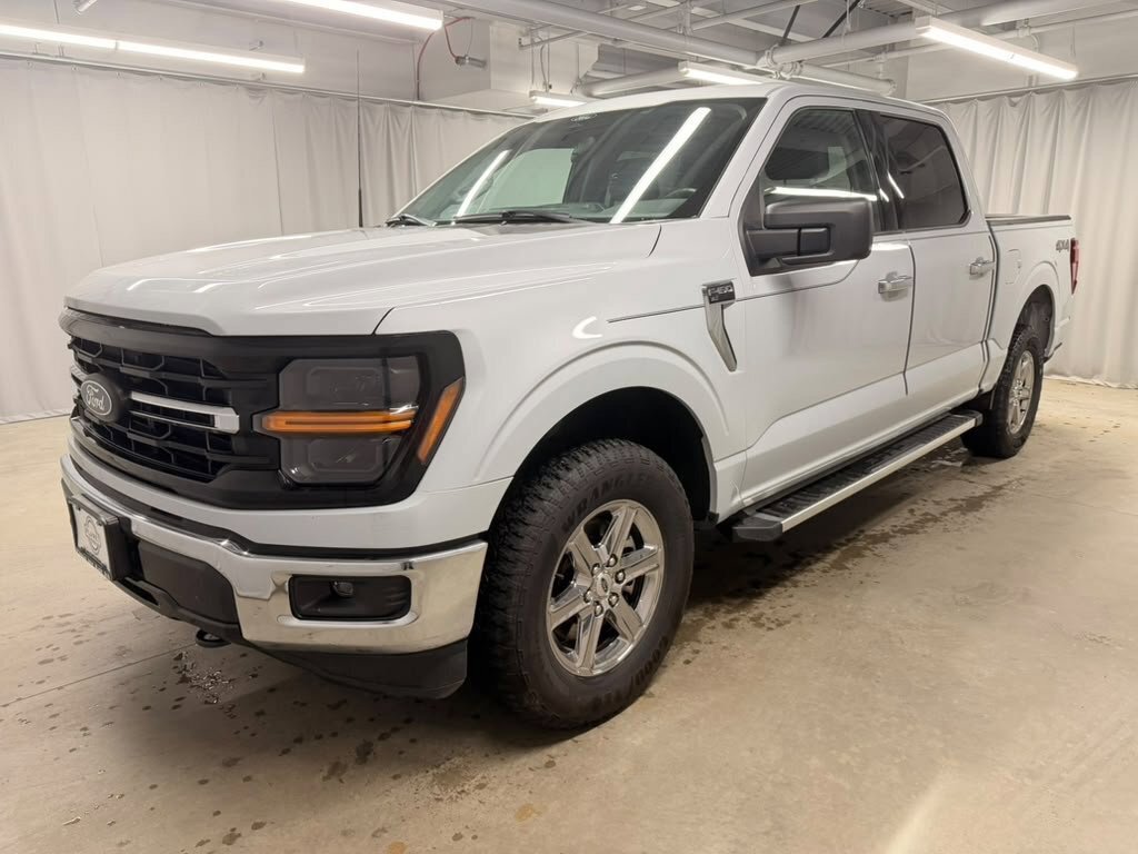 Used 2025 Ford F150 XLT w/ Equipment Group 301A Standard AWD/4WD image 4