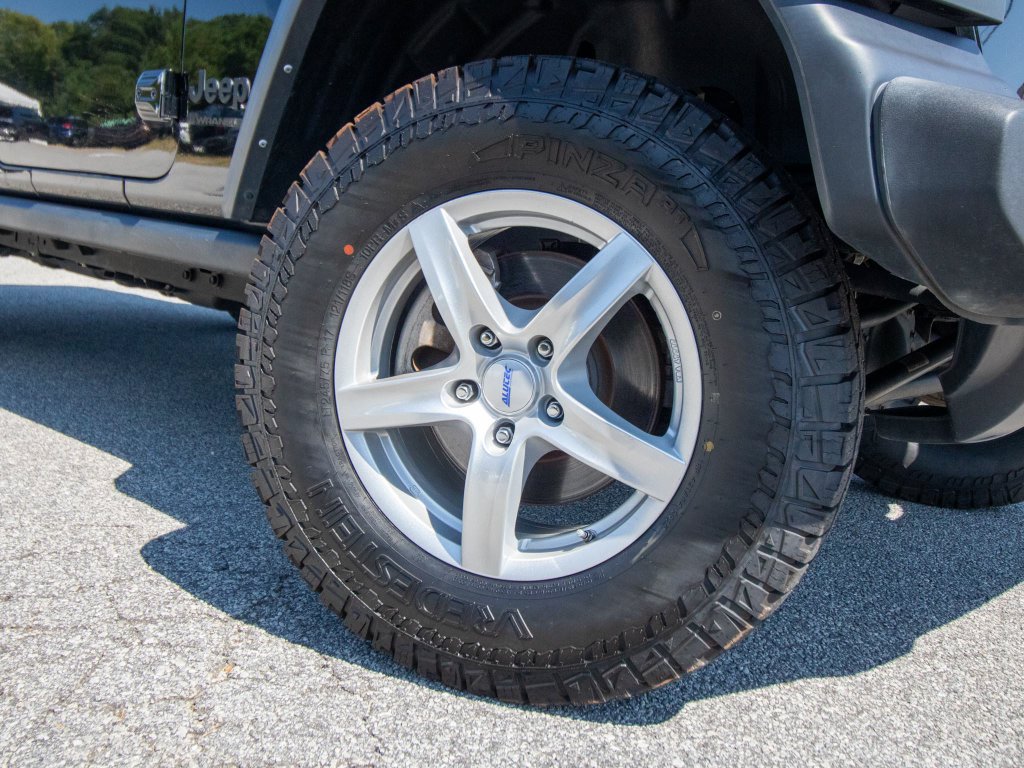 Used 2023 Jeep Wrangler Unlimited Sport AWD/4WD image 16