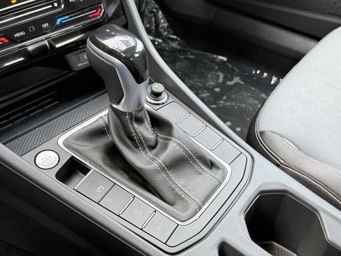 New 2026 Volkswagen Jetta SE image 17