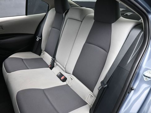 Used 2024 Toyota Corolla LE image 35