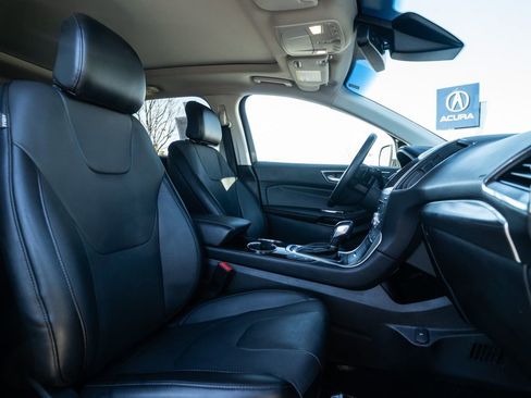 Used 2018 Ford Edge Titanium w/ Equipment Group 302A image 17