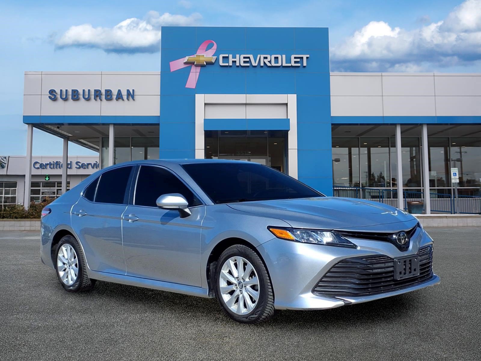 Used 2020 Toyota Camry LE FWD image 3