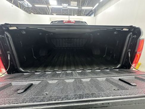 Used 2025 Chevrolet Colorado ZR2 w/ Technology Package image 22