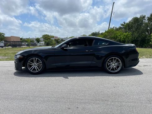 Used 2018 Ford Mustang Coupe w/ Equipment Group 101A RWD image 6