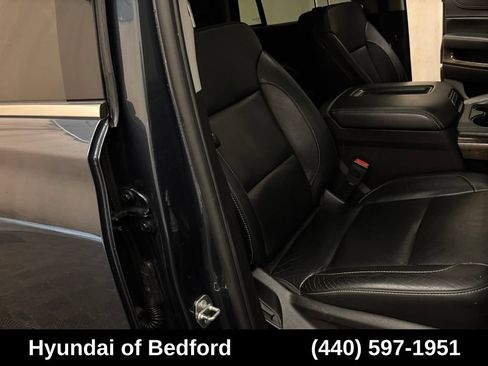 Used 2019 Chevrolet Tahoe LT w/ Luxury Package AWD/4WD image 32