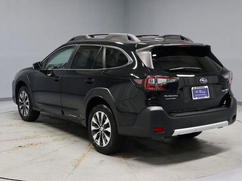 Used 2024 Subaru Outback Limited XT AWD/4WD image 11