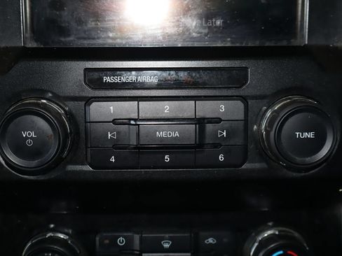 Used 2019 Ford F150 XLT w/ Equipment Group 302A Luxury AWD/4WD image 25