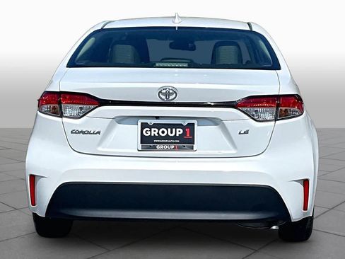 Used 2024 Toyota Corolla LE FWD image 5