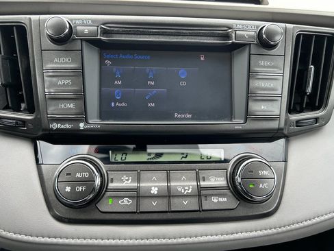 Used 2014 Toyota RAV4 XLE image 18