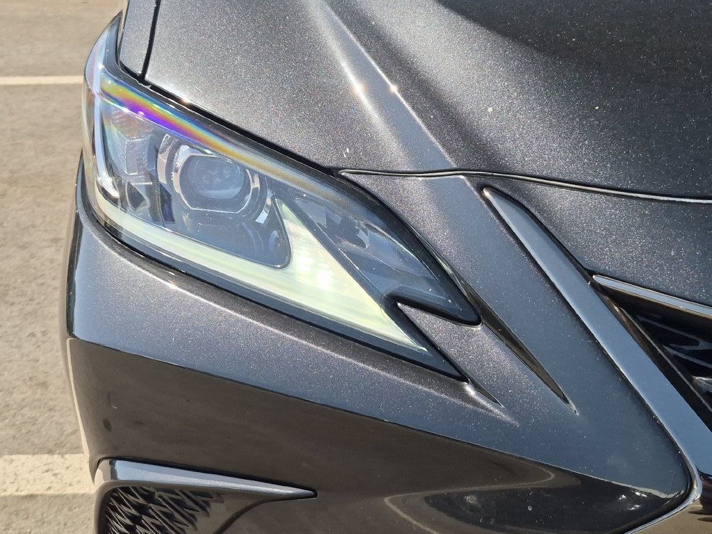 Used 2022 Lexus ES 300h F Sport w/ Accessory Package 2 FWD image 21