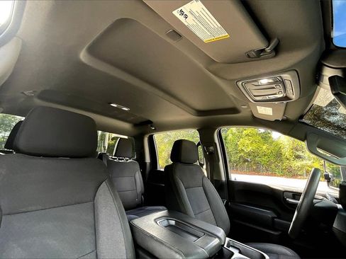 Certified 2024 Chevrolet Silverado 2500 Custom w/ Custom Value Package image 23