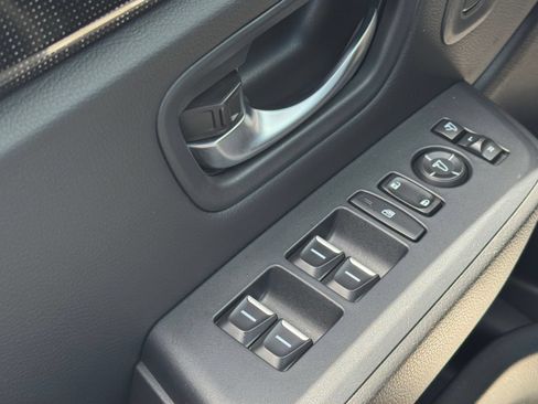 Used 2025 Honda Pilot Black Edition image 19