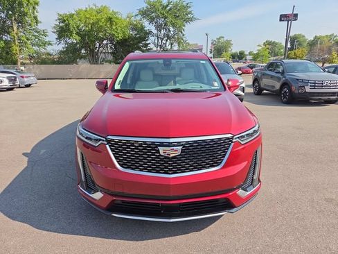Used 2020 Cadillac XT6 Premium Luxury AWD/4WD image 3