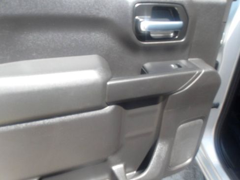 Used 2020 Chevrolet Silverado 1500 Custom w/ Custom Value Package RWD image 16