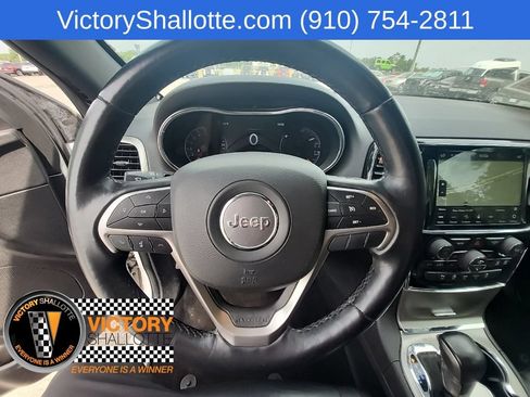 Certified 2022 Jeep Grand Cherokee Limited AWD/4WD image 10