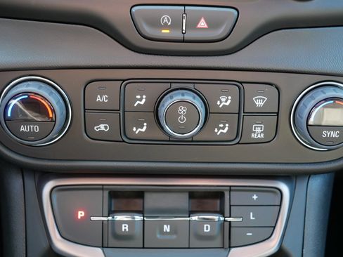 Used 2023 GMC Terrain AT4 w/ Infotainment Package II image 23