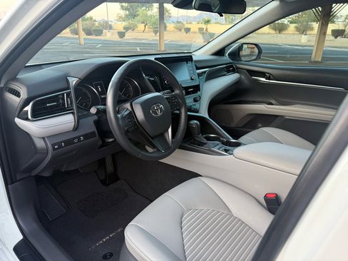 Used 2021 Toyota Camry SE image 10