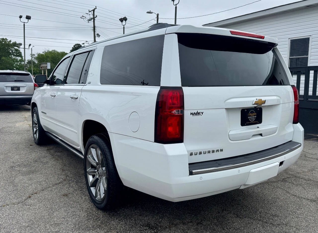 Used 2015 Chevrolet Suburban LTZ RWD image 3