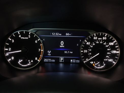 Used 2023 Nissan Altima 2.5 SV FWD image 19