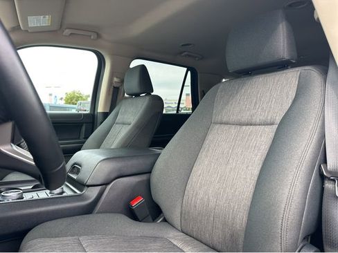 Certified 2022 Ford Expedition XLT image 15