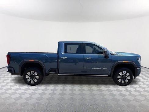 Used 2024 GMC Sierra 2500 Denali w/ Denali Reserve Package AWD/4WD image 4