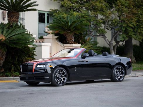 Used 2019 Rolls-Royce Dawn image 11