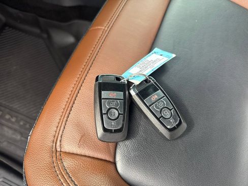Used 2023 Ford Bronco Outer Banks AWD/4WD image 24