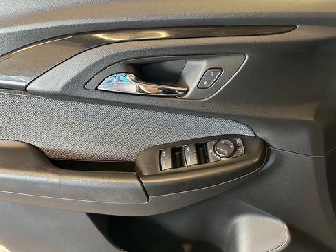 Used 2023 Chevrolet TrailBlazer LS image 19