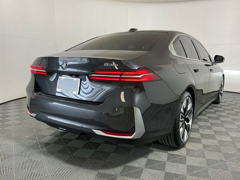 Certified 2024 BMW 530i w/ Premium Package RWD image 5