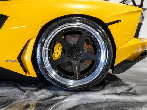 Used 2013 Lamborghini Aventador LP 700-4 image 18