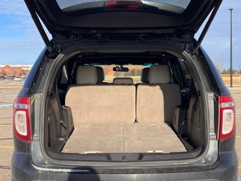 Used 2014 Ford Explorer XLT w/ Equipment Group 202A image 34