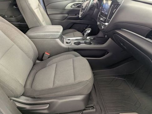 Certified 2023 Chevrolet Traverse LT w/ LPO, Floor Liner Package image 34