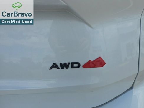 Used 2025 Nissan Rogue SV AWD/4WD image 9