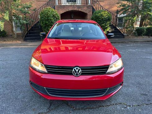 Used 2014 Volkswagen Jetta SE FWD image 4