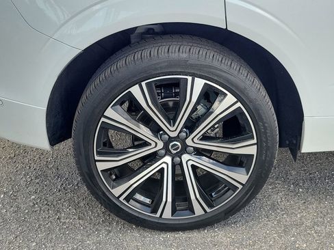 Certified 2023 Volvo XC60 B5 Ultimate w/ Climate Package AWD/4WD image 12