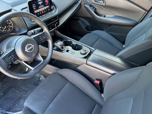 Used 2024 Nissan Rogue S AWD/4WD image 10