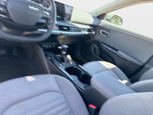 Used 2025 Kia K4 EX FWD image 14