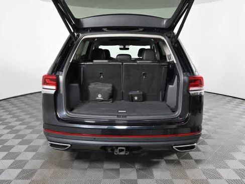 Certified 2022 Volkswagen Atlas SE w/ Panoramic Sunroof Package image 10