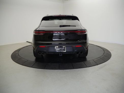 Certified 2023 Porsche Macan Turbo AWD/4WD image 6