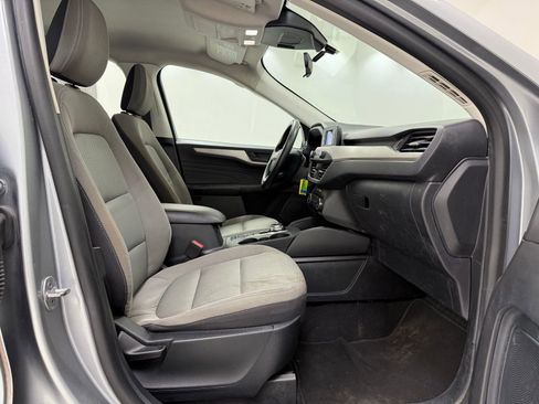 Used 2021 Ford Escape S image 22