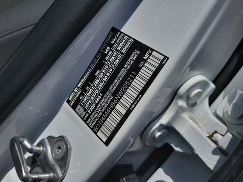 Used 2022 Mercedes-Benz GLB 250 4MATIC image 29