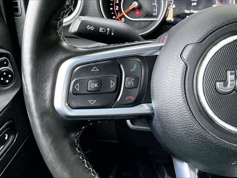 Used 2020 Jeep Gladiator Overland w/ Popular Equipment Package AWD/4WD image 22