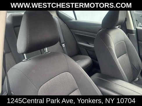Used 2024 Nissan Altima 2.5 SV FWD image 16