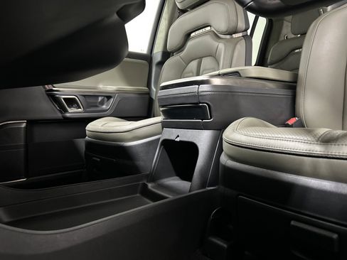 Used 2023 Rivian R1S Adventure AWD/4WD image 33